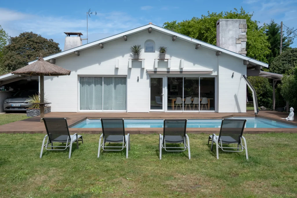 Picture of house with pool on the Arcachon basin by Herblot Productions